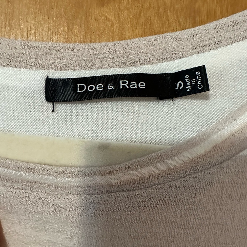 Doe & Rae Tan Ruched Tie Front Tee - Picture 3 of 7